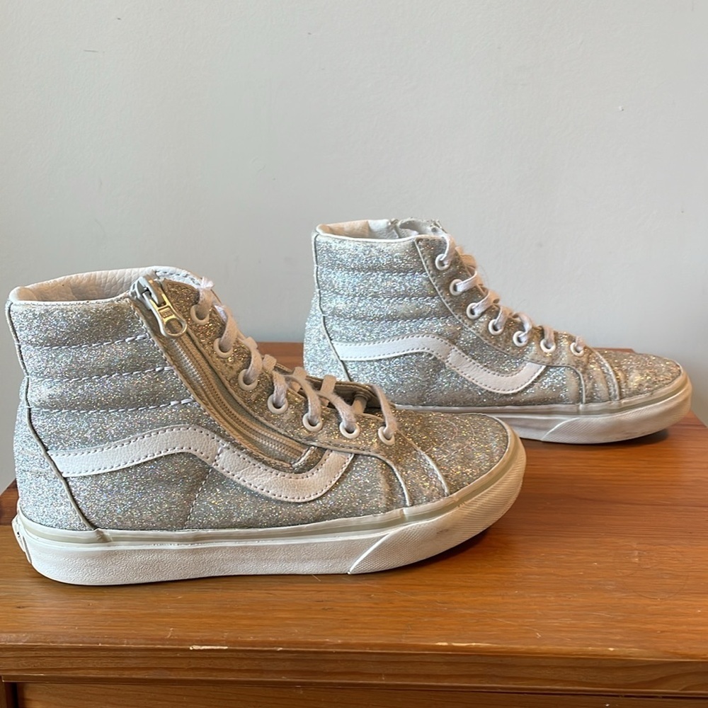 Vans, kids 3, silver rainbow glitter skateboard high top, tie & zipper closures - Picture 7 of 8